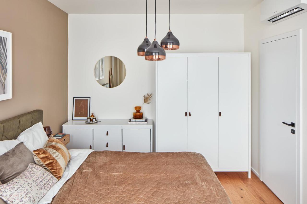 Prague Days - Designer Apts - Garage - Terrace - Easy City Access Eksteriør bilde